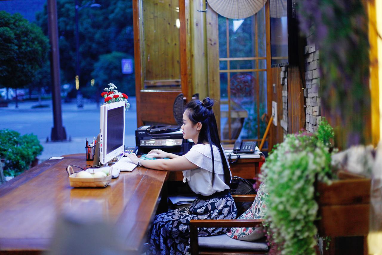 Guihua Road 106Th Hostel จางเจียเจี้ย ภายนอก รูปภาพ